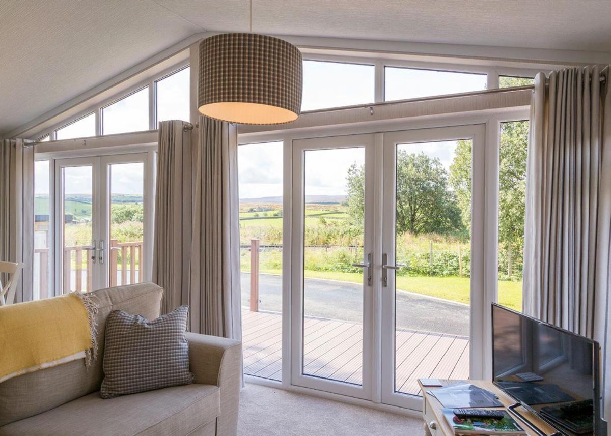 Great Harlow Views Newby  Exterior photo