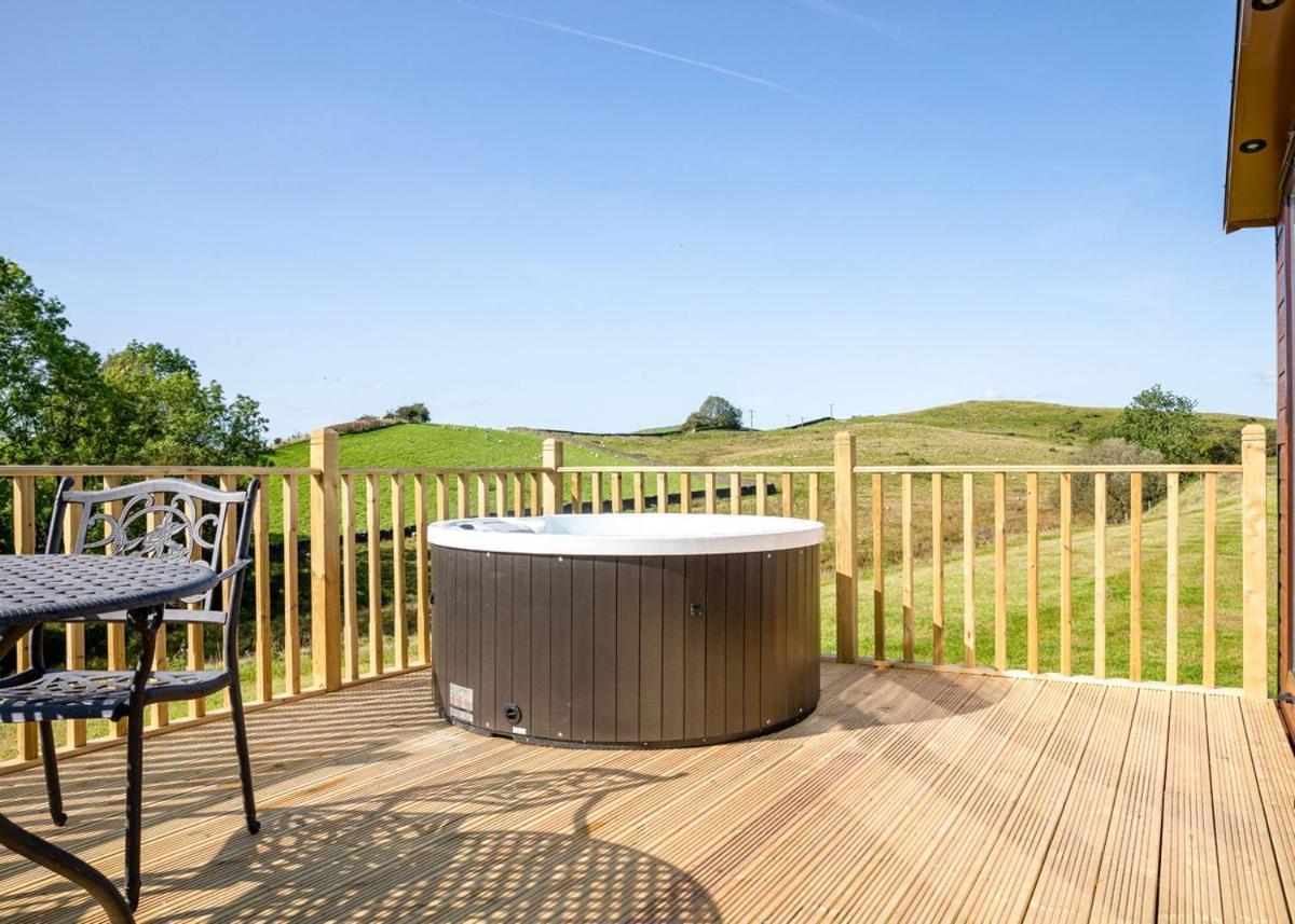 Great Harlow Views Newby  Exterior photo