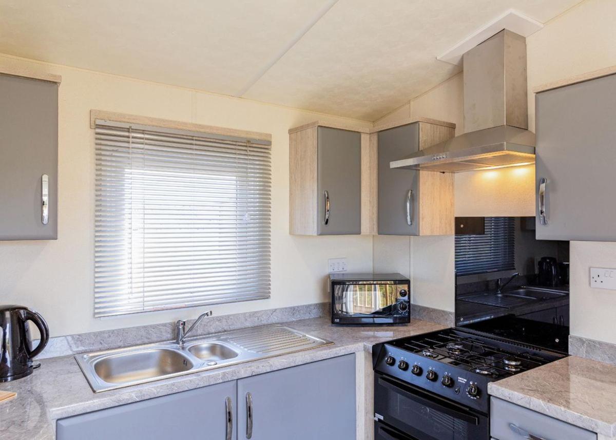 Great Harlow Views Newby  Exterior photo