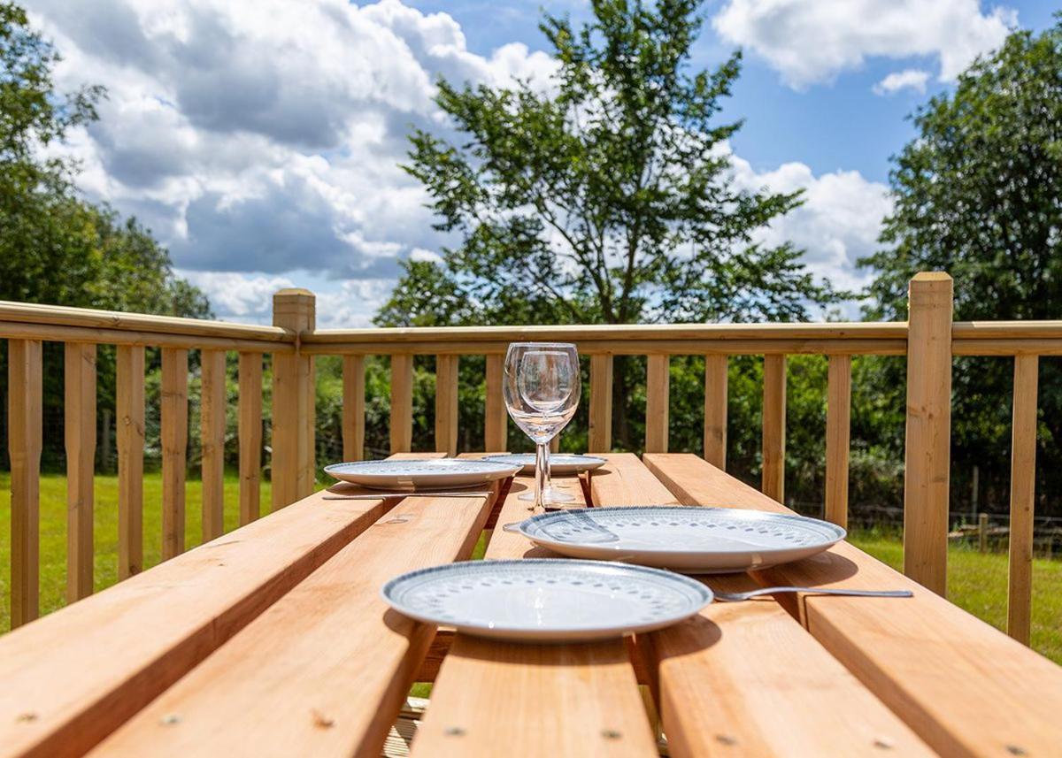 Great Harlow Views Newby  Exterior photo