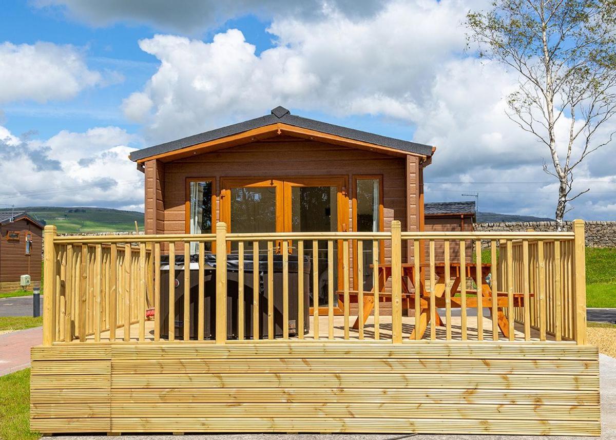 Great Harlow Views Newby  Exterior photo